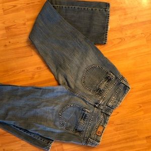 Guess jeans size 32. Low waist good condition